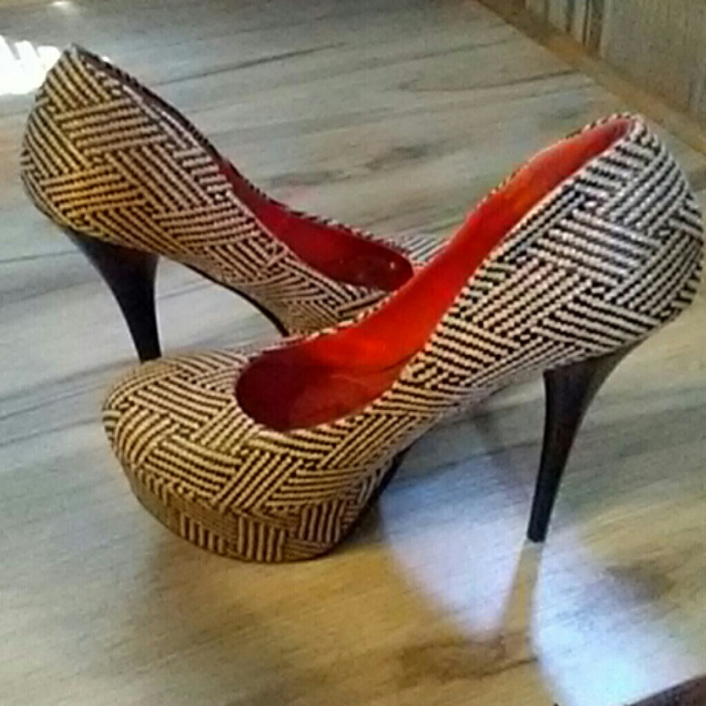 Wild Rose Black & cream heels